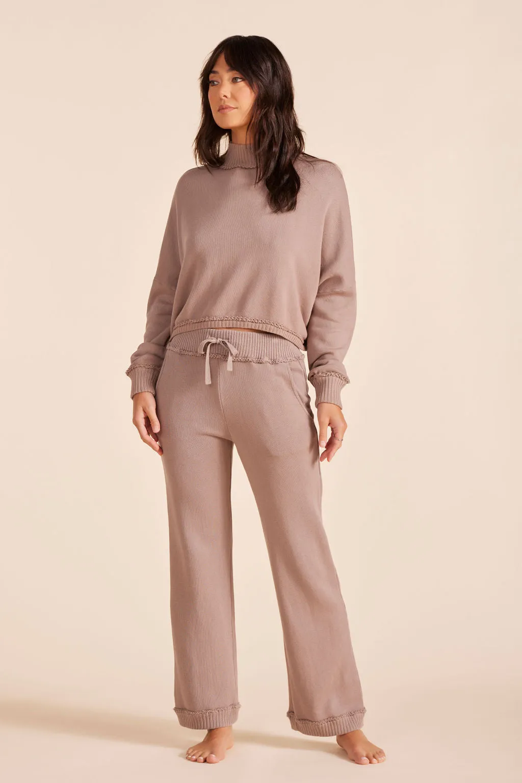 DROP SHOULDER TURTLENECK