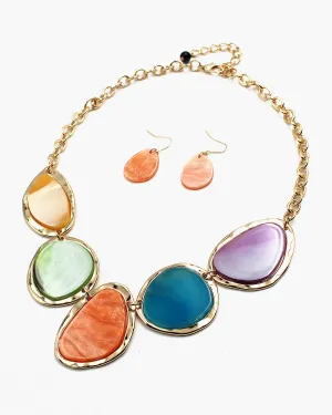Golden Edge Resin Necklace