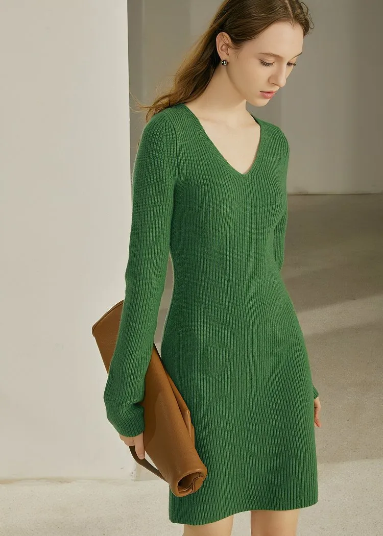 LOOSE SHORT KNIT DRESS