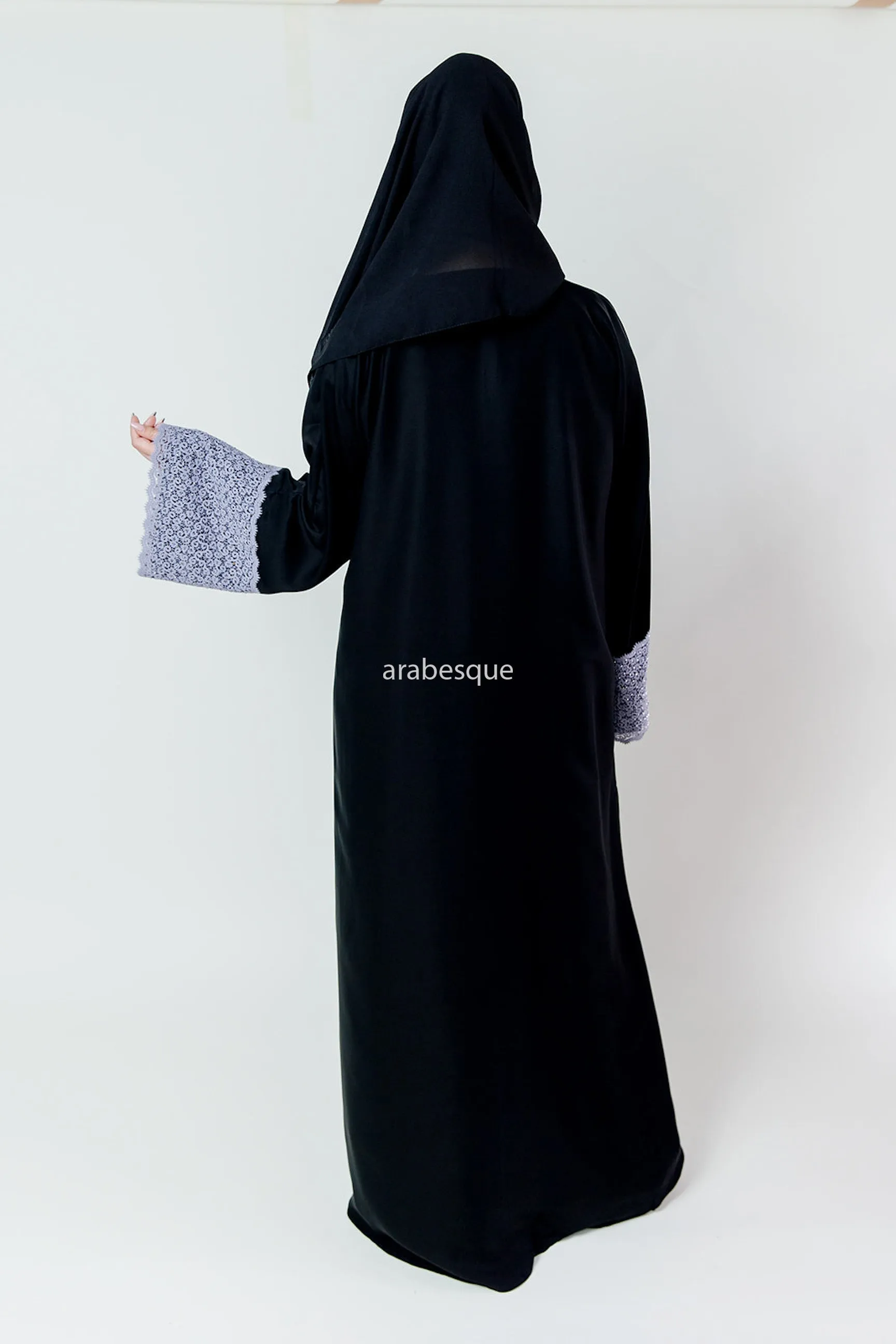 Nasra Abaya