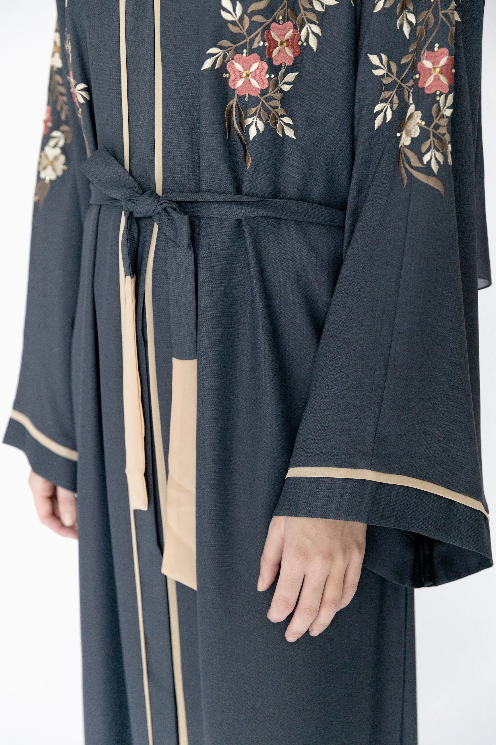 Naya Abaya