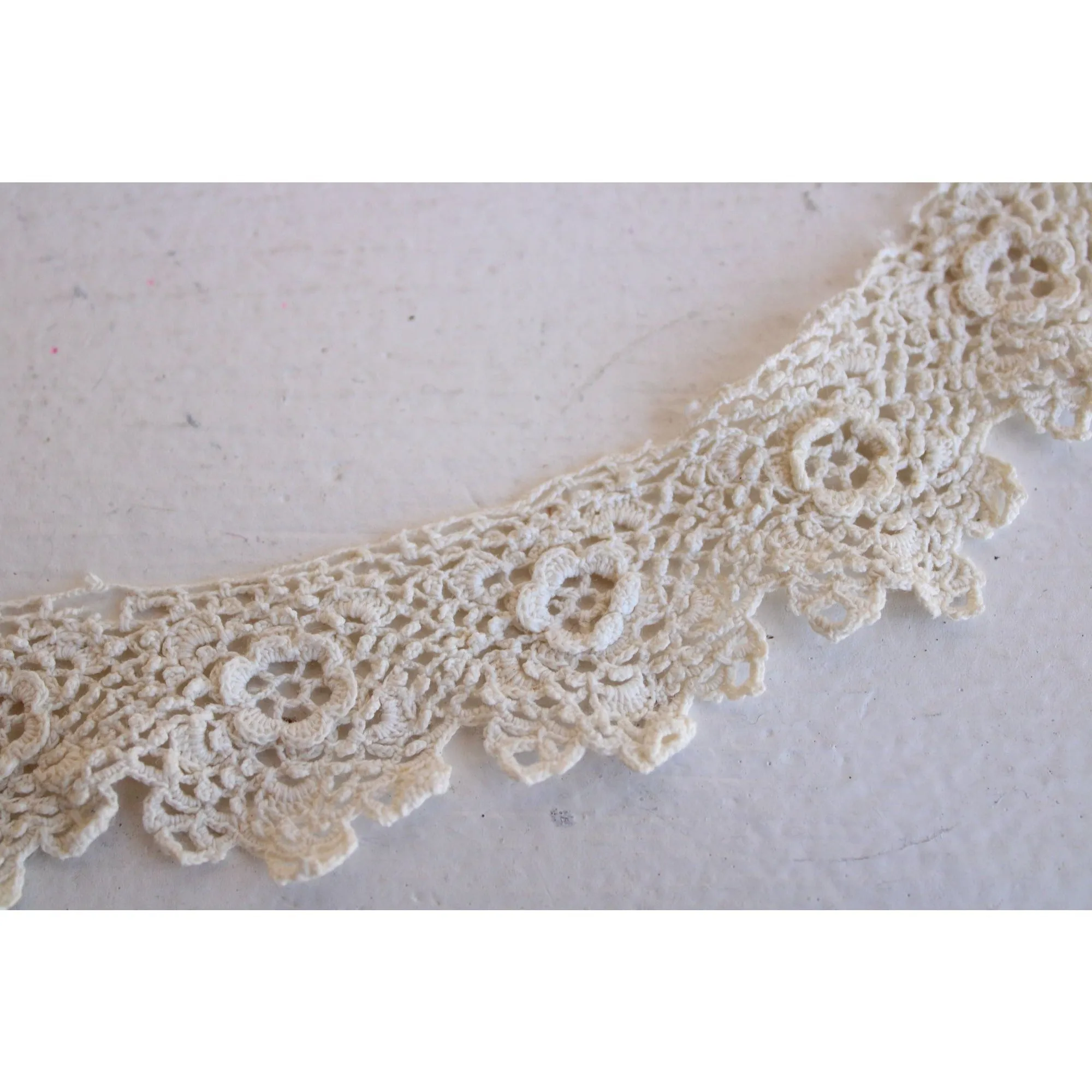 Vintage Early 1900s Collar, Cuffs and Trim in Ivory Lace